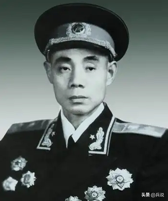 一个师的编制是多少人，一个师多少人（盘点八路军团级干部授衔）
