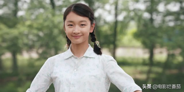 1,《同桌的你》演员表:周冬雨饰周小栀,张子枫饰少年周小栀,林更新饰