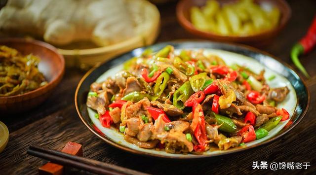 冰粉籽是什么植物，薜荔果怎么做凉粉（网友：不到天亮不回家）