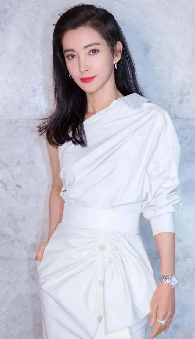 李冰冰个人资料简历，黑龙江省哈尔滨市美女李冰冰