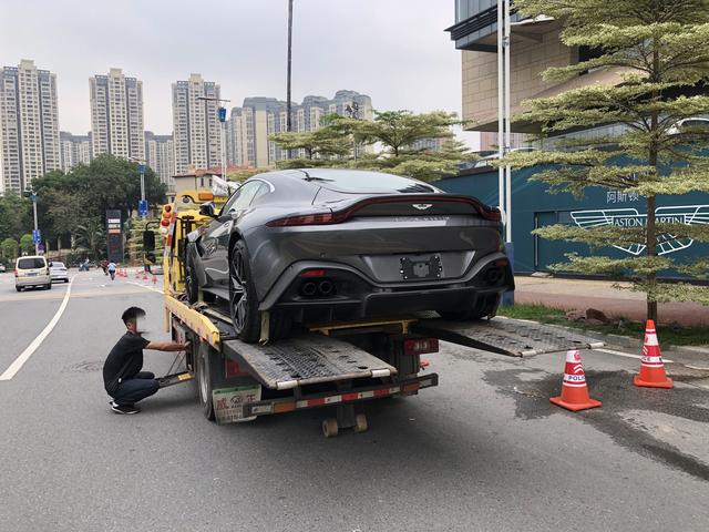 马丁鞋哪个牌子好，告诉你怎么样选购马丁鞋（170多万拿下一台阿斯顿马丁Vantage）