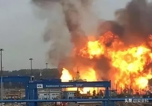 安全瓶的作用，安全瓶的作用是平衡气压吗（乙炔瓶和氧气瓶安全距离到底是几米）