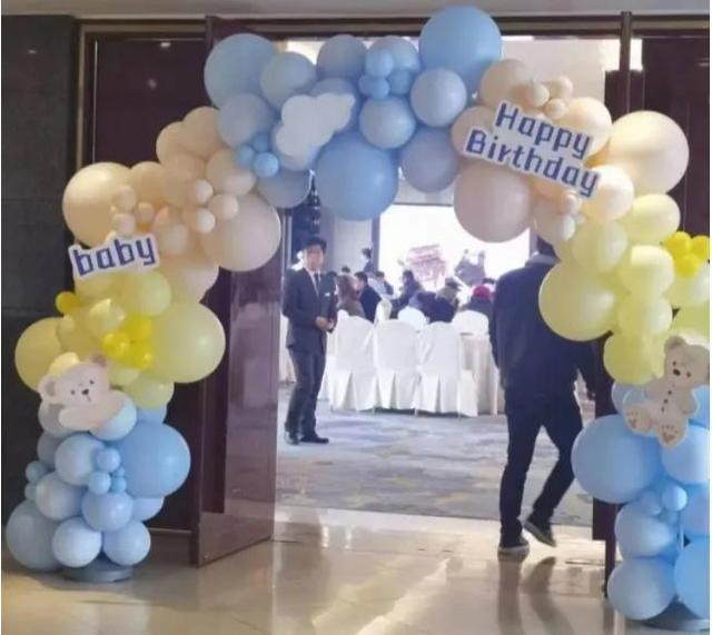 小学生捡黄金拾金不昧，小学生拾金不昧怎么表扬（网友：大人谁能干出这事）