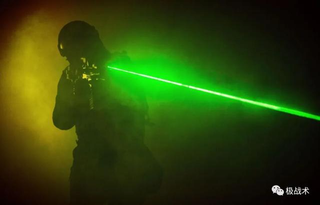 镭射和激光的区别是什么，镭射和激光的区别是什么意思（论可见激光指示器<1>丨装备）