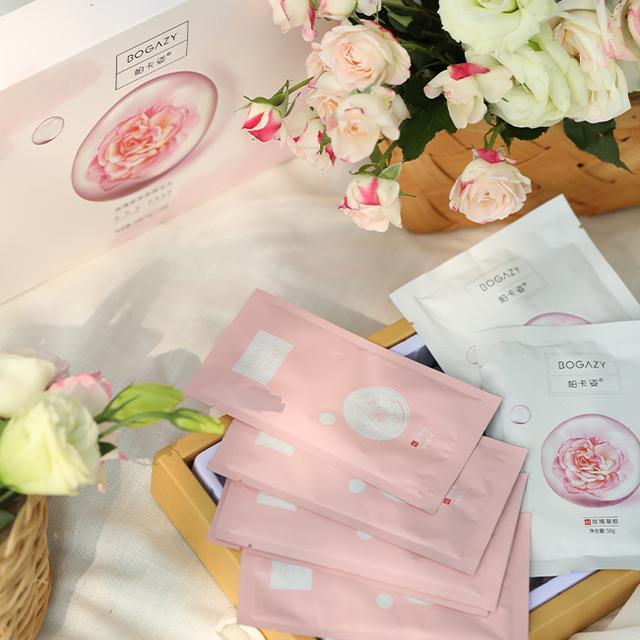 胶原面膜的作用，胶原面膜真的可以瘦脸吗（柏卡姿玫瑰胶原面膜）