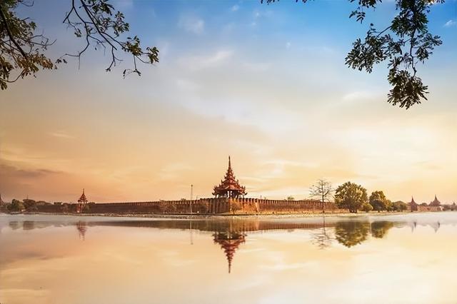 世界上最大的宫殿，世界上最大的皇宫（世界上最大的宫殿是不是故宫）