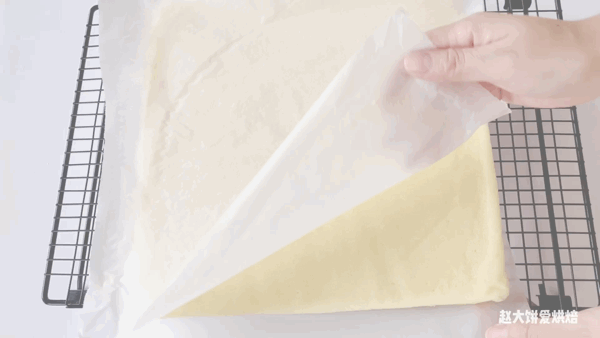 怎样做生日蛋糕，怎样做生日蛋糕的奶油（不用花钱订蛋糕）