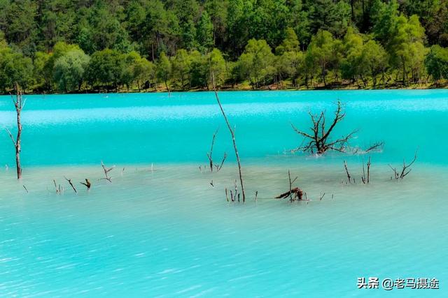 云南旅游景点蓝月谷，云南蓝月山谷（虽没苍山洱海名气大）
