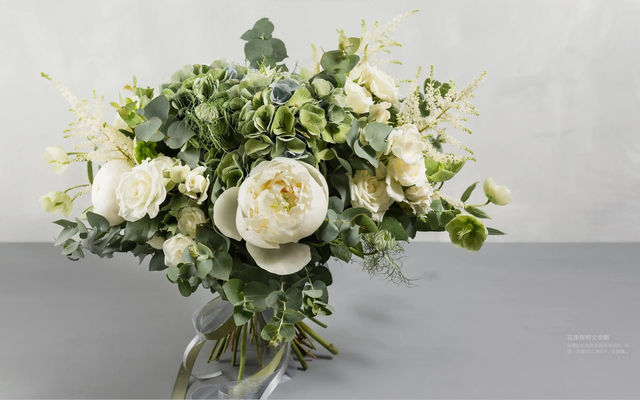 鲜花如何保鲜更长时间，康乃馨鲜花如何保鲜更长时间（花束保鲜全攻略）