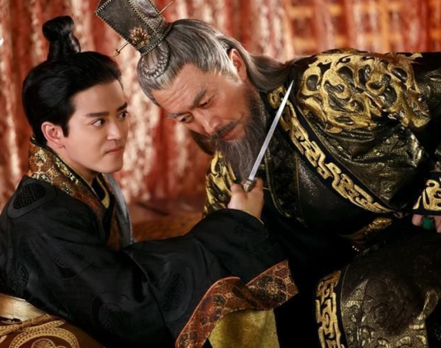 老婆当自己面给别人日，梦见老婆当着我和别人好是什么意思（妻子当着他面与别人苟且）