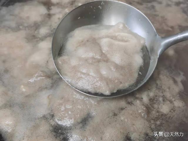 牛肉炖土豆怎么炖好吃又烂，牛肉炖土豆怎么炖好吃又烂干炸里脊（牛腩炖土豆的酒店做法）