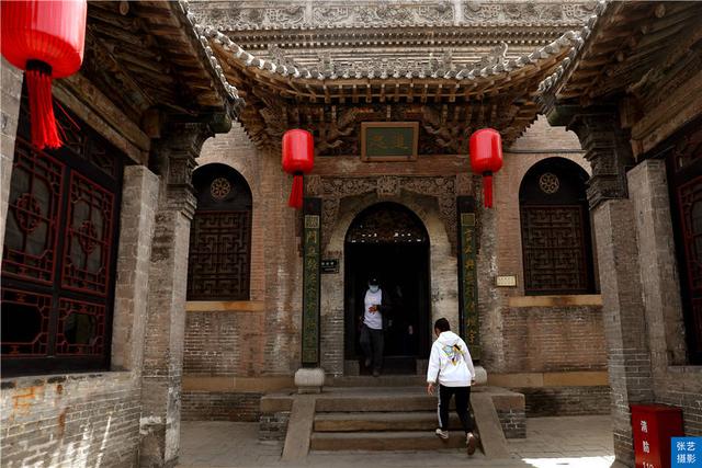 乔家大院在哪里，山西乔家大院（山西乔家大院5A景区降4A）