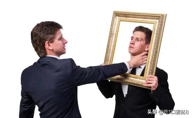 人家说谢谢该怎么高情商的回复，如何高情商回复谢谢（高情商的人都用这三招回复）
