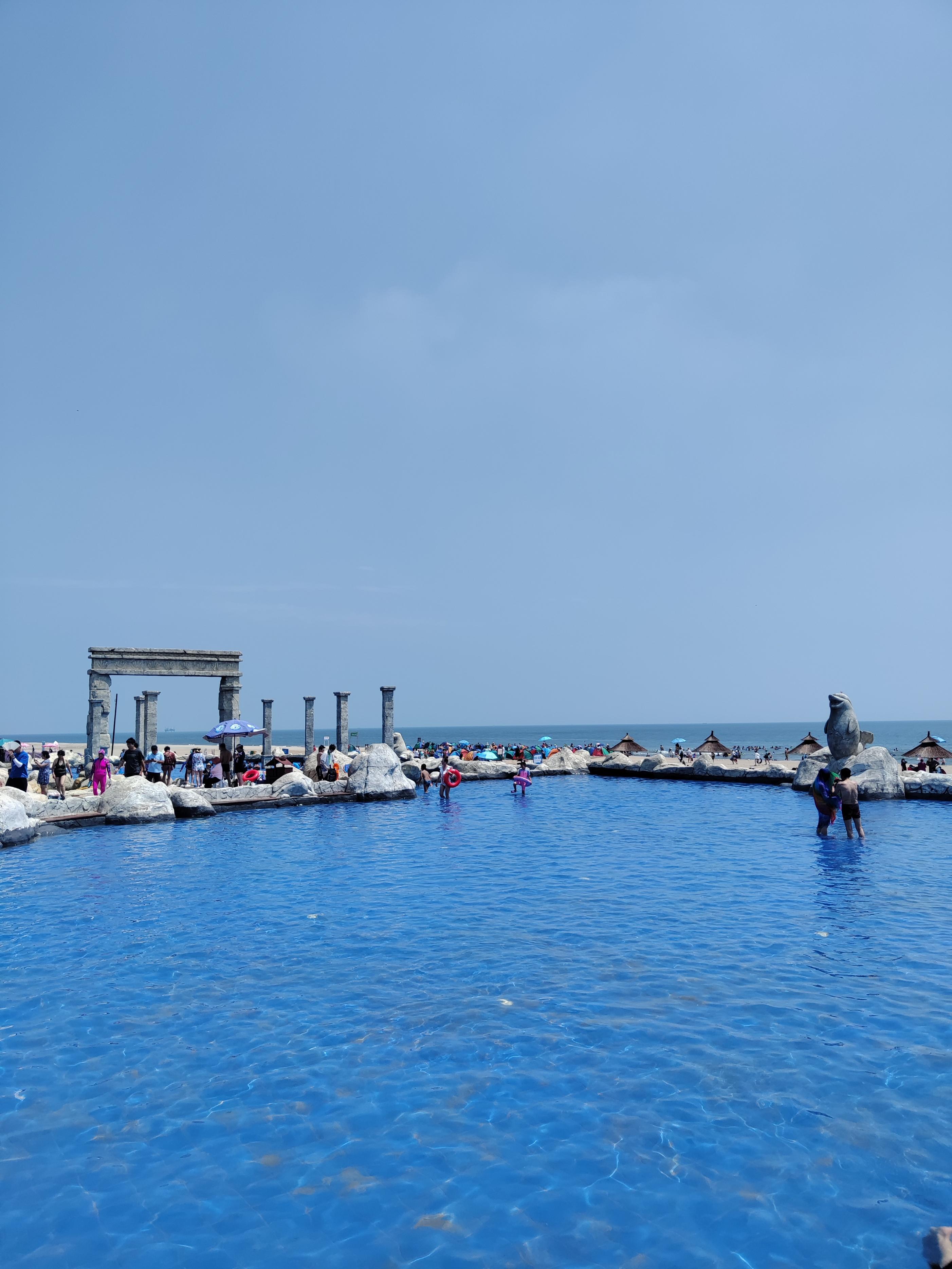 平水桥浴场(北戴河)回来休息会去了最近的海边,沙子细软水也比较干净