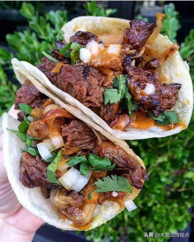 路边小摊有哪些小吃最受吃货欢迎，路边小吃摊什么最火（世界各国特色路边摊小吃）