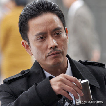 隋唐英雄传中单雄信是谁演的,隋唐英雄2单雄信扮演者(《隋唐英雄传》