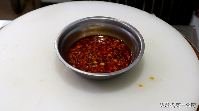 坐月子能吃芹菜吗，坐月子可以吃芹菜水饺吗（冬天多吃芹菜身体好）