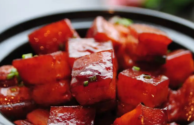 湖北的特色美食，十大湖北特色美食排名（湖北最出名的8道名菜）