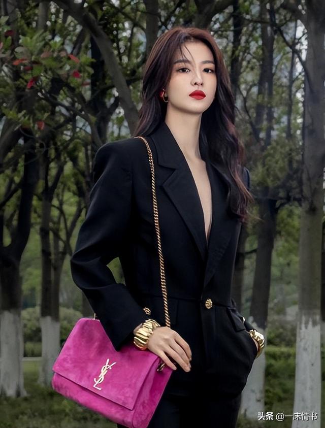 友情客串是什么意思，友情出演和友情客串是什么意思（她凭什么成为顶流收割机）