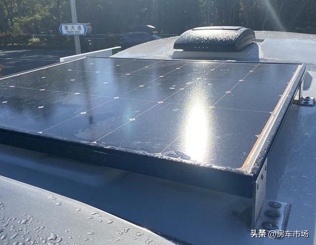 柴油轻卡汽车大全，解放轻卡3.5米最新款（丰田四驱版轻卡房车）