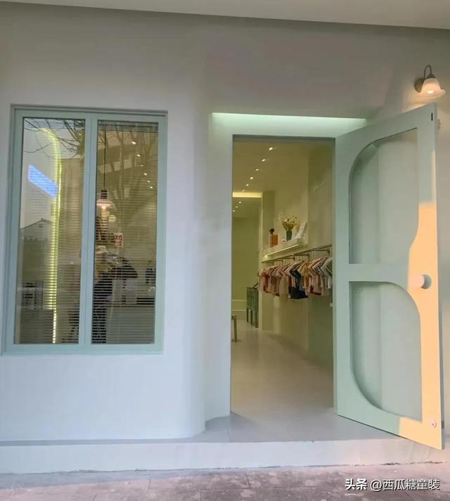 童装店名大全，童装店名大全免费取名（童装店门头最新装修太治愈了）