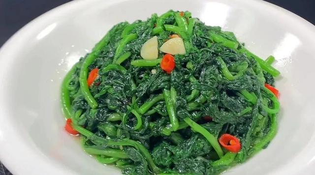 剁椒芋头家常做法大全，多吃这“碱性食物”