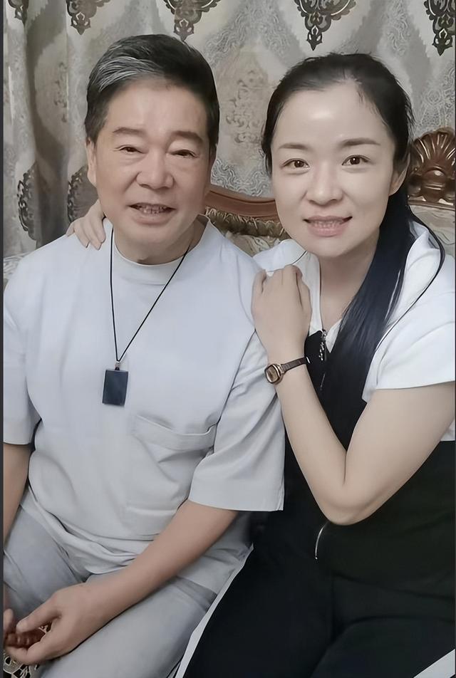 说相声的男演员，相声演员排名（有人“相敬如宾”45年）