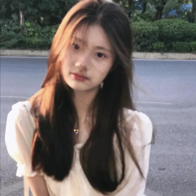 qq女生可爱网名大全，可爱单纯的QQ女生网名微信昵称（青春是一场永不停歇的相遇）