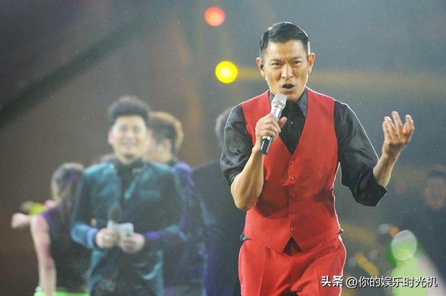 江苏卫视周杰伦，周杰伦霍元甲现场版江苏卫视（2023四大卫视跨年演唱会拟邀名单）