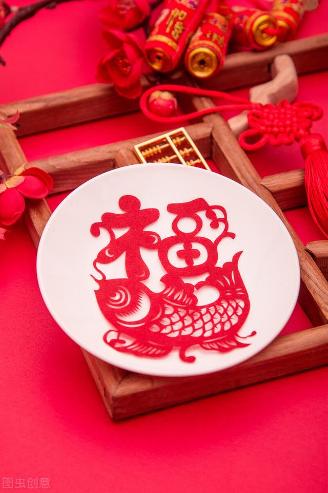 以元旦为主题的作文，与元旦的作文300字锦集9篇（享受安静的生命）