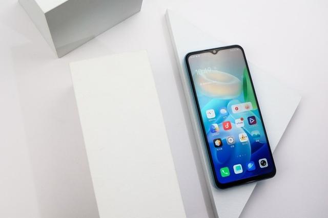 vivoy55l手机一般多少钱，vivoy55L出厂价（vivo唯一的6000mAh大电池手机）