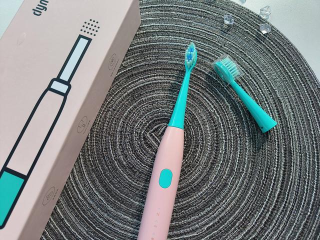 超声波电动牙刷，声波电动牙刷怎么使用（如何选择性价电动牙刷）