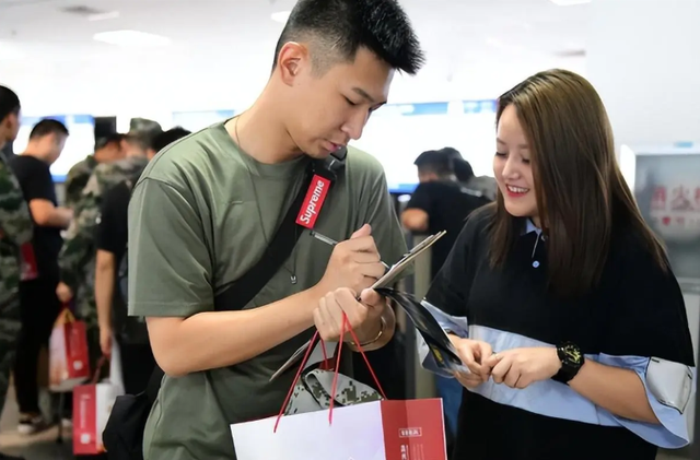 选调生工资待遇怎么样，选调生的工资待遇如何（公务员中的“上上签”）