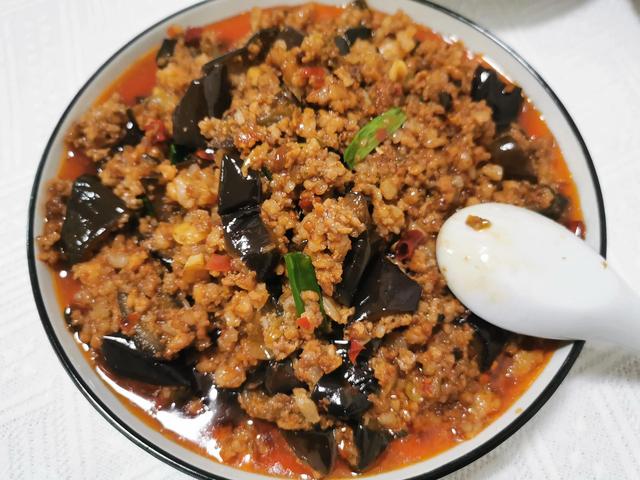 怎样做好吃又好看的茄子块炖肉，肉炖茄子怎么做好吃窍门（肉沫茄子这样做）