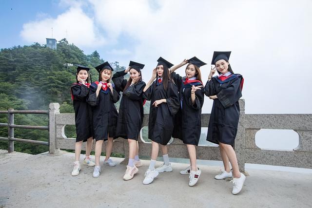 外国语大学排名，中国十大外国语大学排名（最新中国民办大学排名）