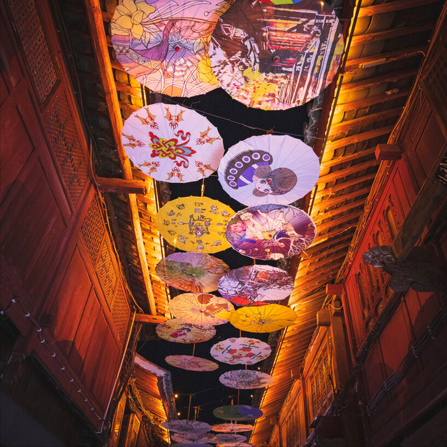 云南旅游必去的景点 云南旅游值得一去的10个地方推荐，云南旅游必去的景点（去过3个的都说‘美到窒息’）