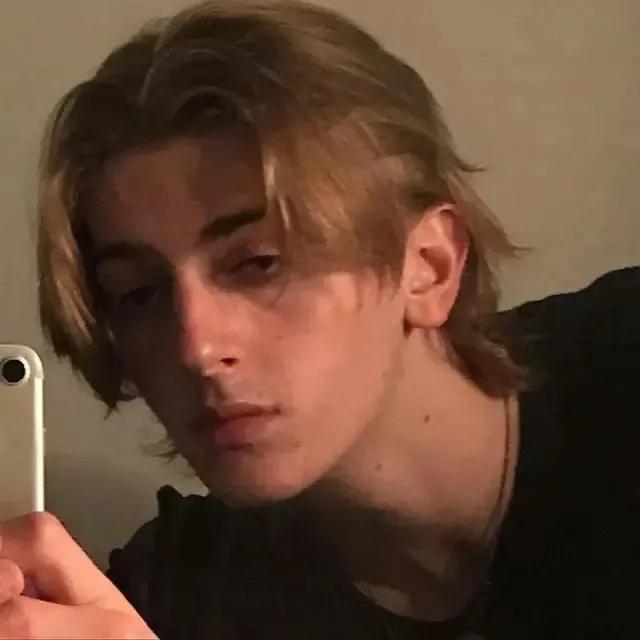 欧美男，微信头像，欧美男（男生头像/欧美风男生头像）