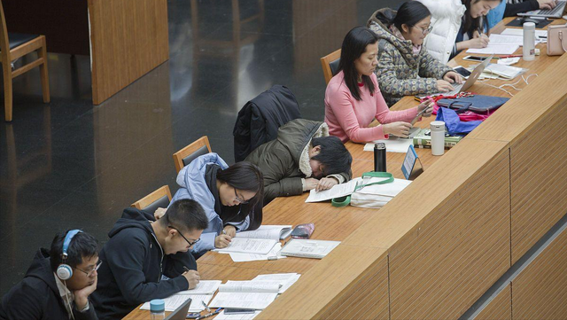 计算机考研过线就能上的学校，计算机考研只求上岸（北京这所高校竟“过线即录取”）