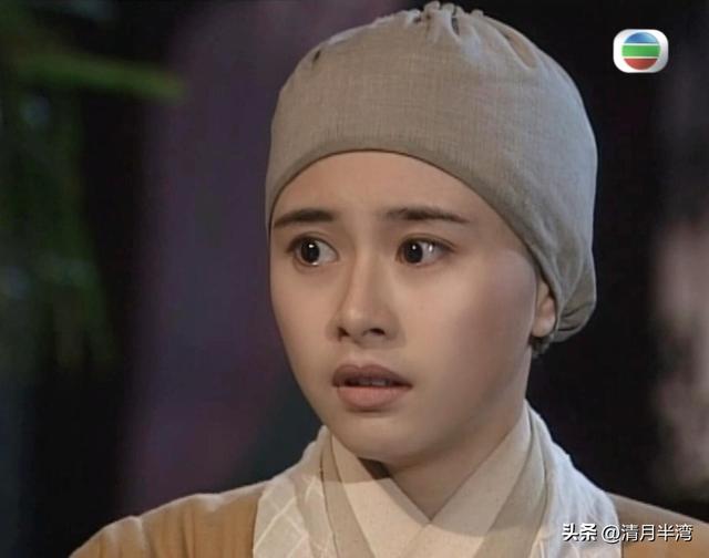 何美钿经典古装形象，一对比颜值差距就出来了