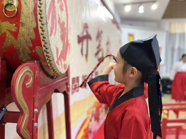 开笔礼祝愿孩子的话，开笔礼家长寄语（诺亚舟森林幼儿园大班开笔礼）