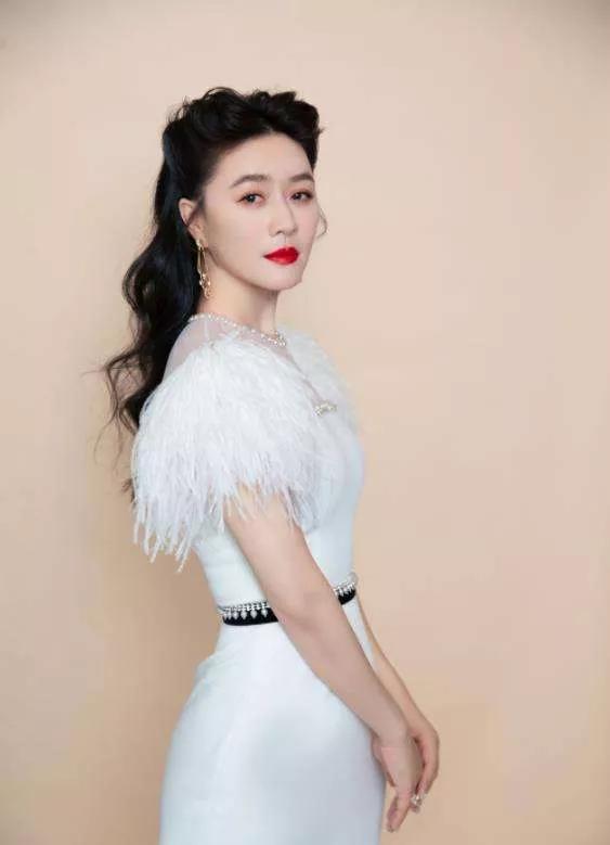 田海蓉老公徐明，田海蓉和老公结婚照（徐明：28岁成亿万富豪）