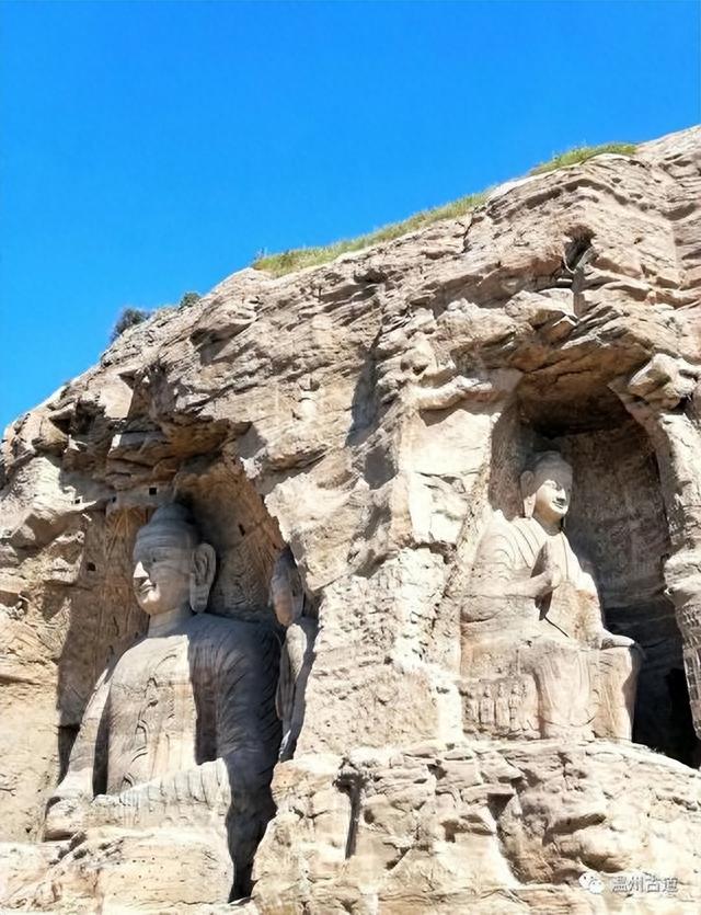 张家口深山三块巨石上有座柏林寺，堪称千年石雕艺术宝库，免门票