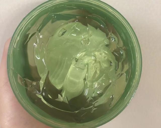芦荟胶的正确用法，芦荟胶适合用在哪个步骤（学学这4个方法，用出最佳效果）