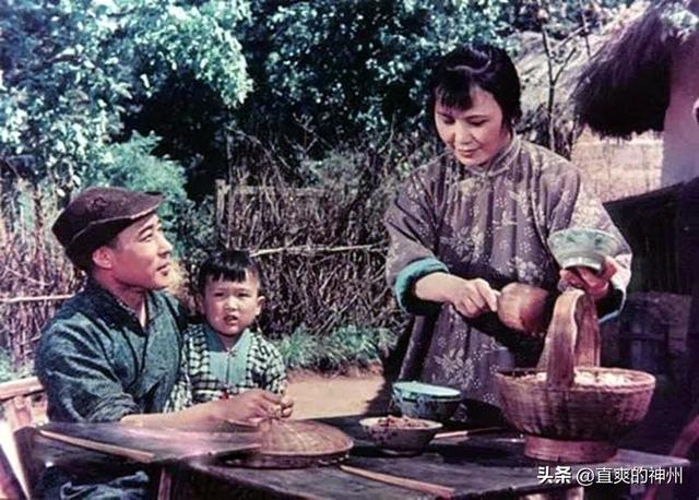 祥林嫂的故事是什么，祥林嫂的故事是什么意思（原创：她是一个时代的悲剧人物）