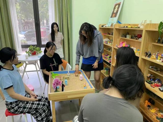 心理咨询首次咨询对话模板，心理咨询完整对话记录（体验心理沙盘，与心灵对话）