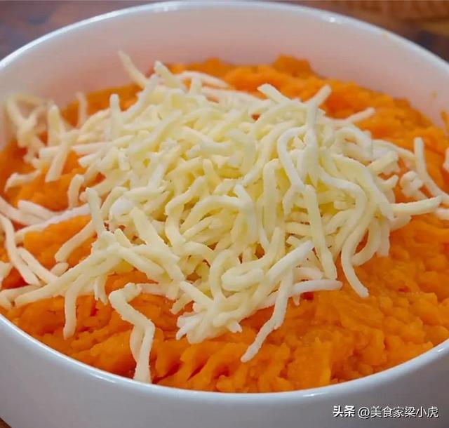 红薯饼怎么做好吃又简单，红薯饼怎么做好吃又简单没有糯米粉（上桌后大人孩子都抢着吃）