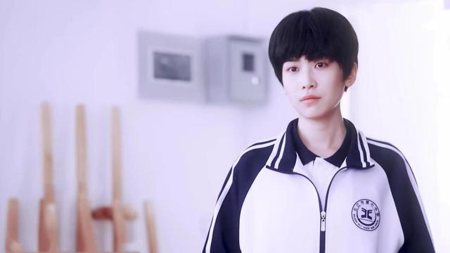 真人二次元/萝莉/同一个人/适合组头/高清  拿图点赞眼瞎别拿。，微信头像，真人二次元/萝莉/同一个人/适合组头/高清  拿图点赞眼瞎别拿。（这13位女星的反串）