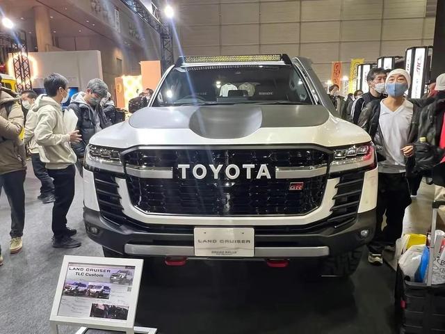 丰田全新陆巡谍照，新款丰田陆巡国产版曝光