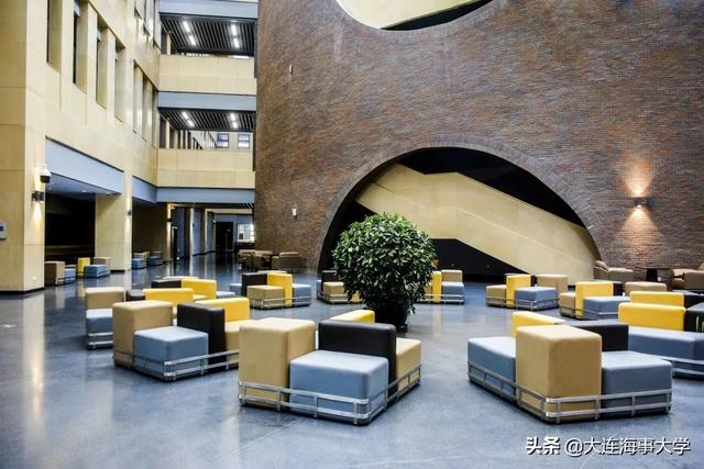 大连海事大学图书馆，大连最豪华的大学图书馆（海大新图书馆来啦）
