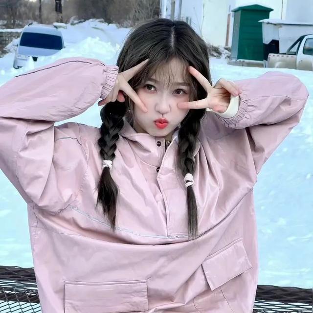 很小众却很惊艳的头像，ins惊艳小众女生头像 山高自有可行路水深自有渡船人。微信（正如我不能做你的梦）